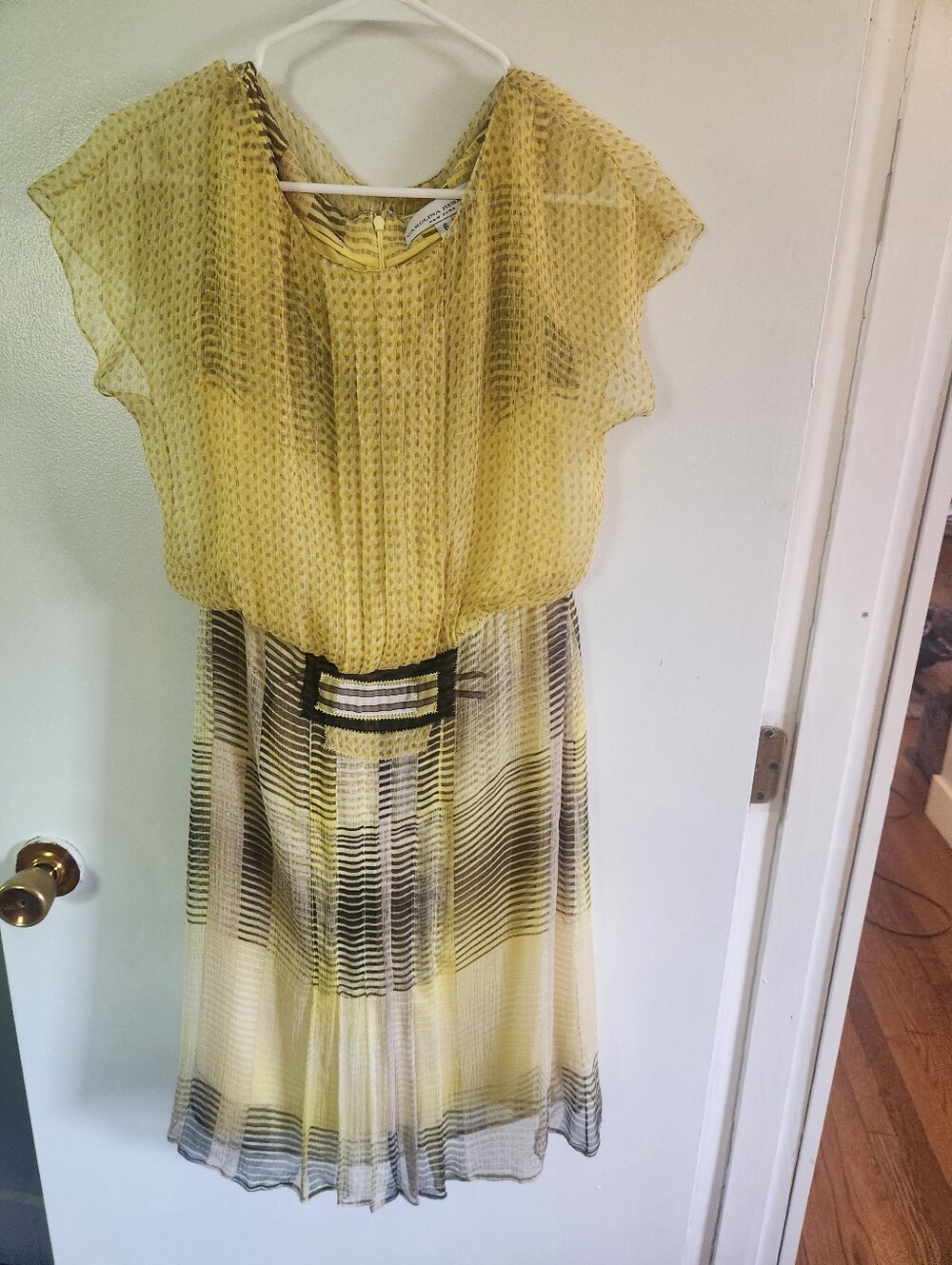 Size 6 Carolina Herrera Silk Dress